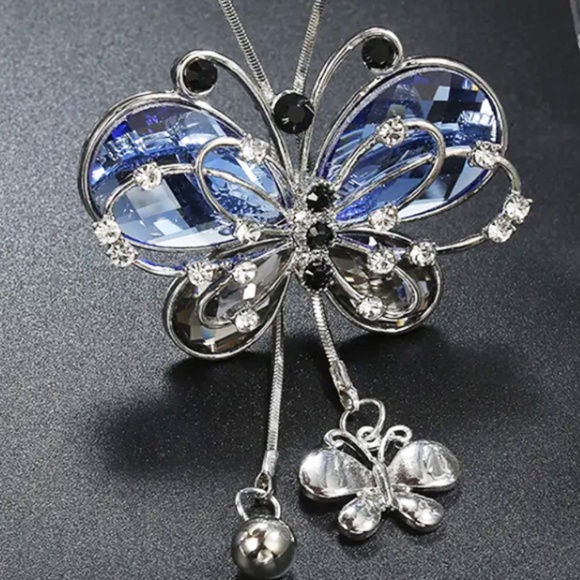 Necklace - Lariat - Butterfly Crystal Rhinestone Inlaid Silver Plated - Picture 1 of 6